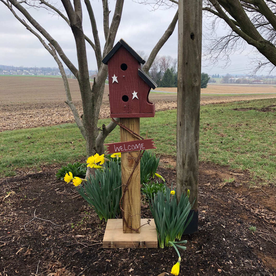 Birdhouse Welcome Sign | Red Birdhouse | Garden Décor from Reclaimed Materials | SMBHP3